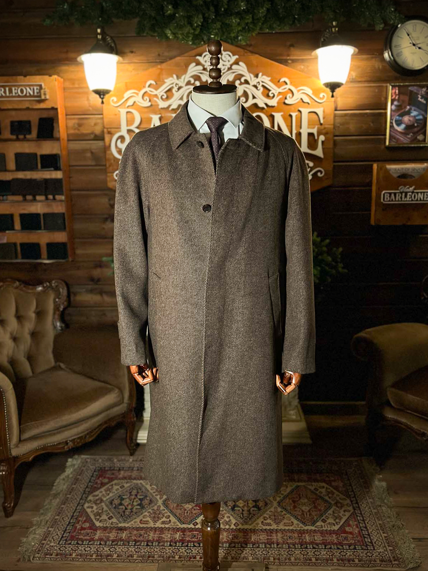 Пальто в оттенке тауп П069